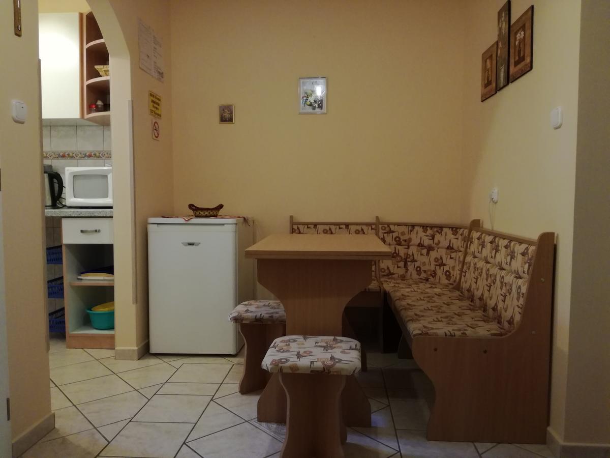 Kaktuszvirag Apartmanhaz Hajdúszoboszló Eksteriør billede